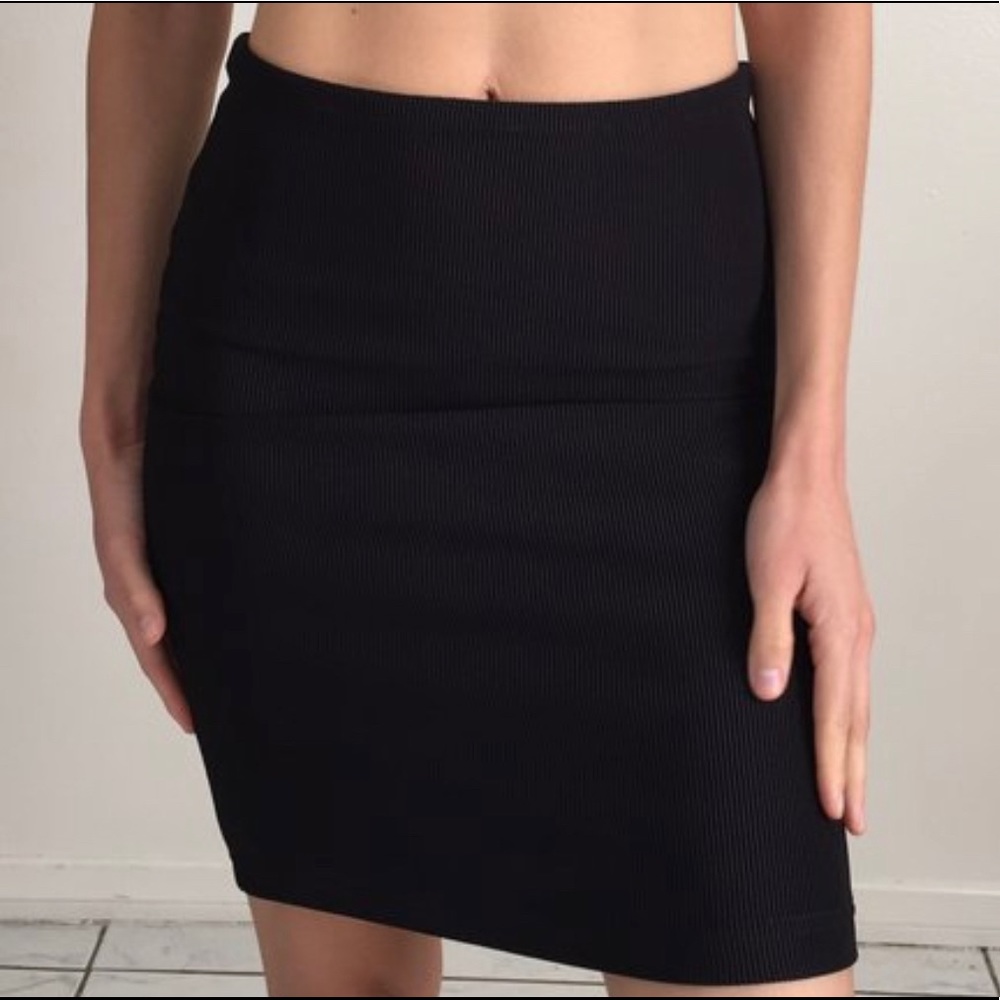 American apparel black ribbed skirt